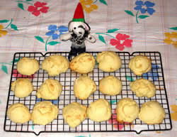 Anisette cookies on cooling rack