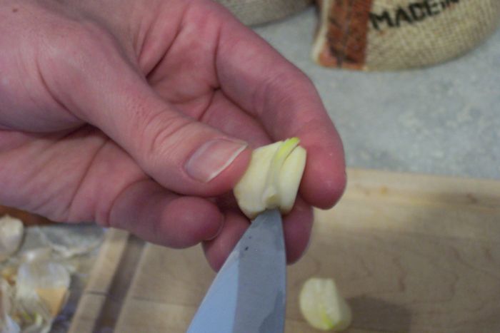 Remove Garlic Sprout