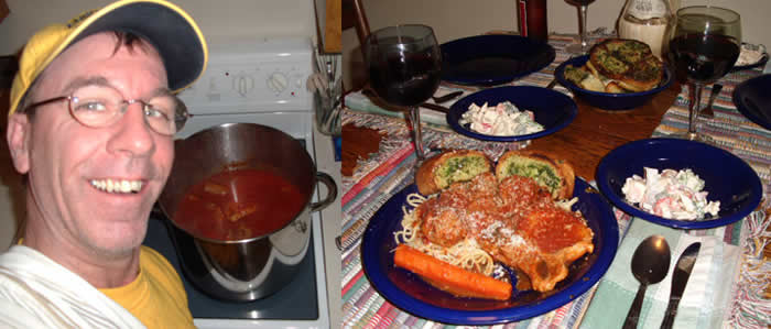 Spaghetti sauce and meatballs